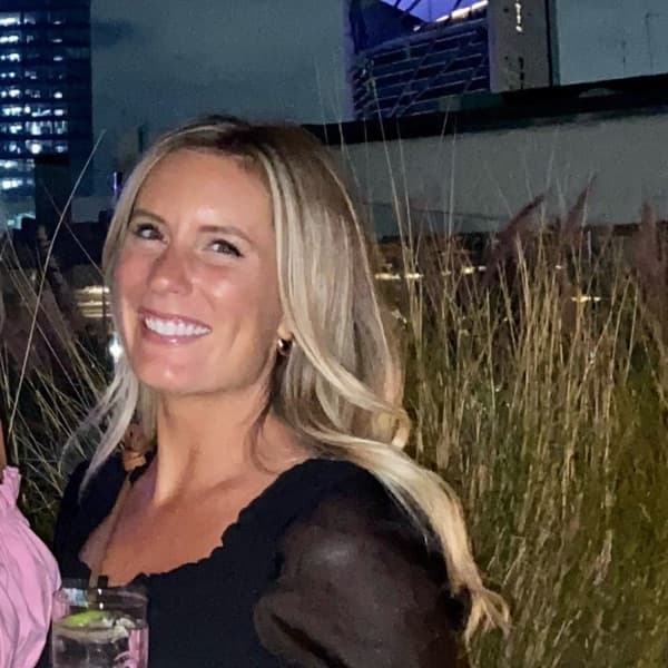 Nicole Dyer